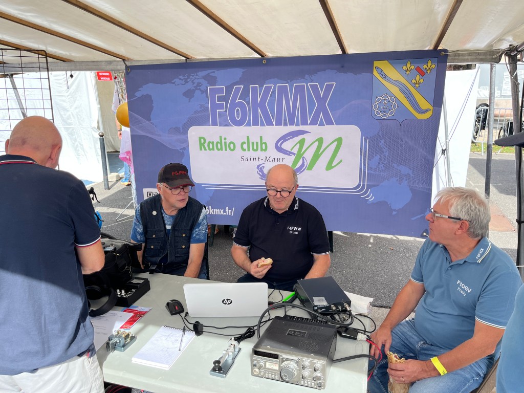 F6KMX au Forum des&nbsp;Associations